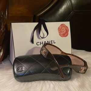Vintage Chanel Sunnies 6018